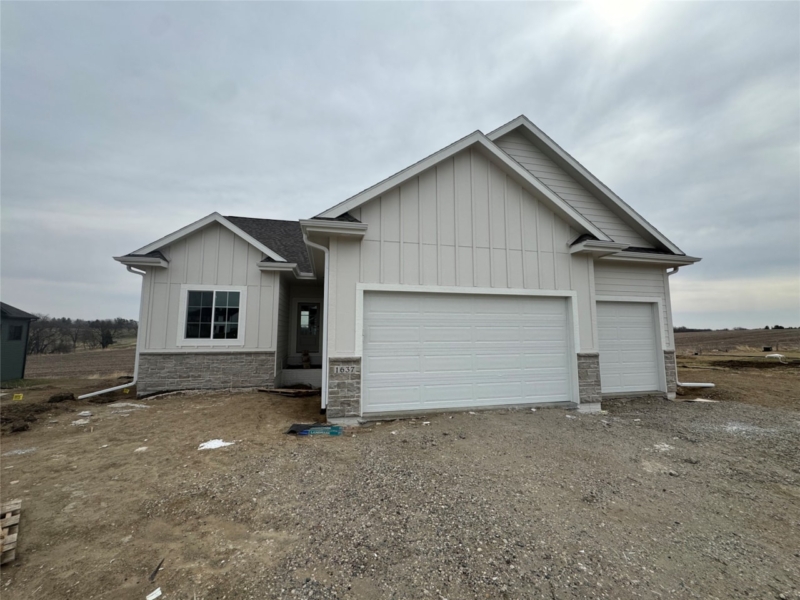 New Available Homes for sale at 1637 22nd Ave SE in Altoona, IA