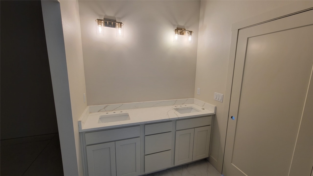 New Available and Move In Ready Homes for sale at 8219 Buckley Ct in Johnston, IA