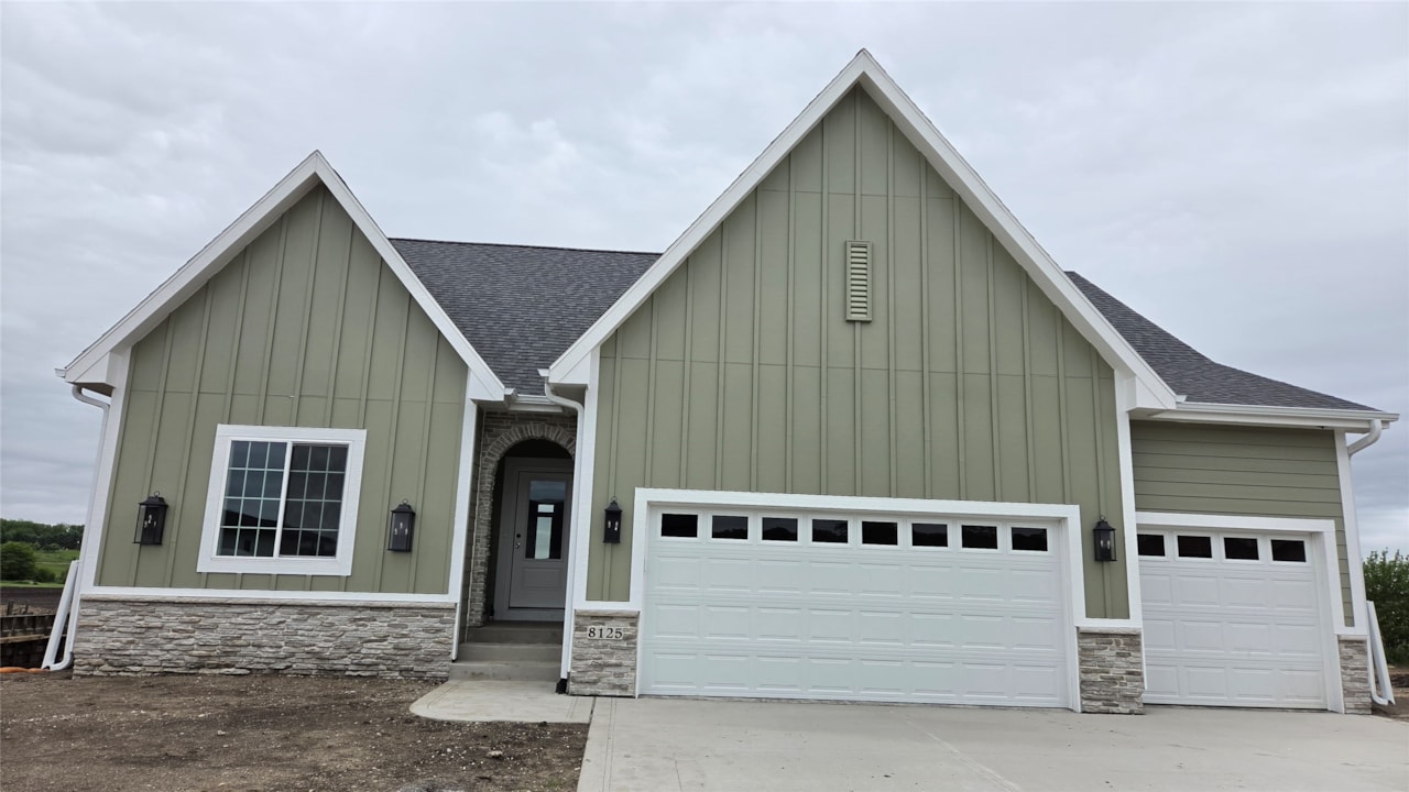 New Construction Homes and Move in Ready Homes for sale at 8125 Buckley St in Johnston, IA