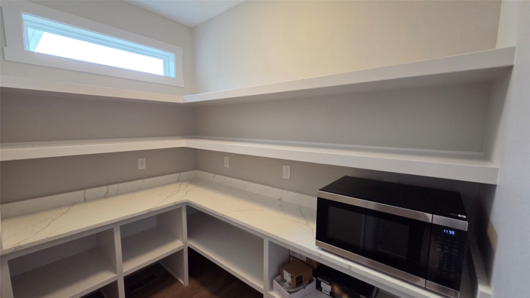 New Construction Homes and Move in Ready Homes for sale at 8125 Buckley St in Johnston, IA