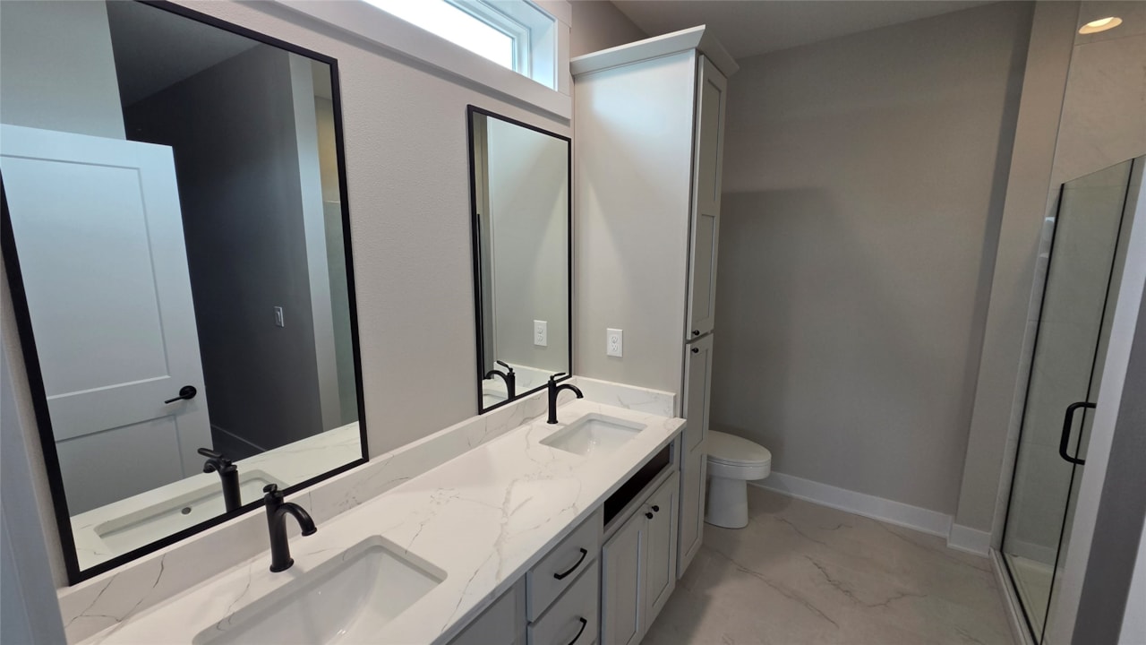 New Construction Homes and Move in Ready Homes for sale at 8125 Buckley St in Johnston, IA