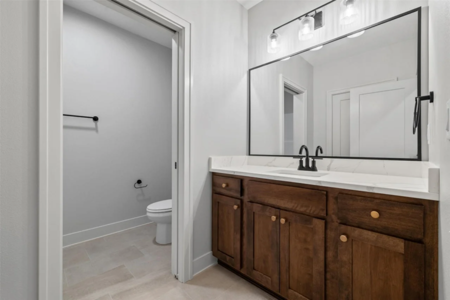 Available new construction home and move in ready homes for sale at 1812 NE Pine Lake Circle in Ankeny IA