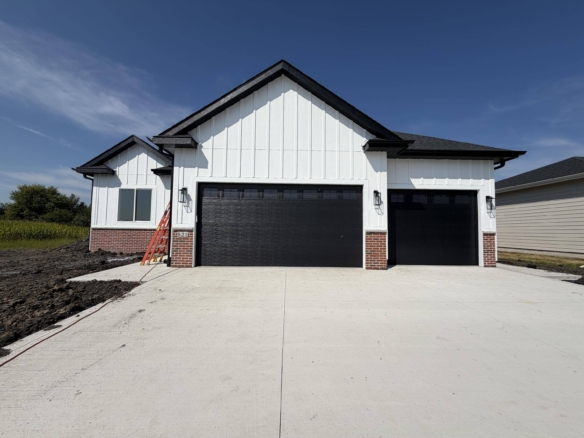 Available Home for sale in 521 Timberline DR Gilbert, IA 50105 (9)