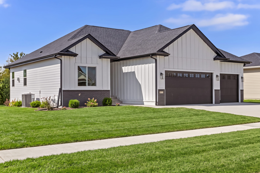Available Homes and Move In Ready Homes for sale at 521 Timberline Dr, Gilbert, IA 50105