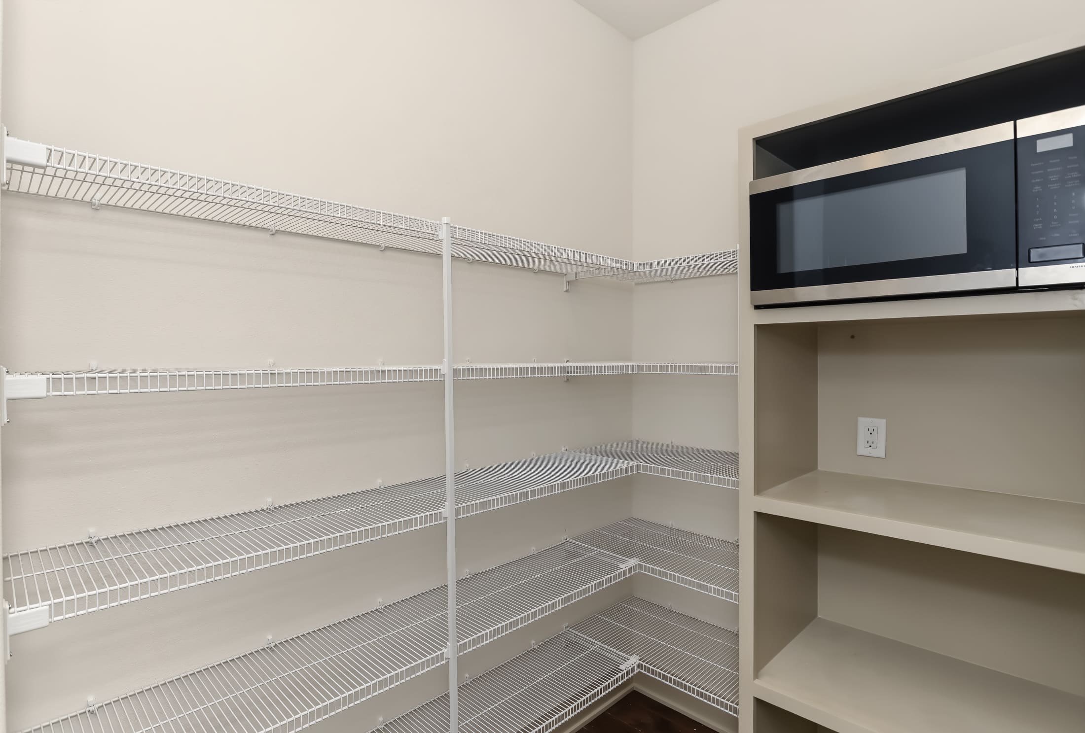 Available Homes and Move In Ready Homes for sale at 521 Timberline Dr, Gilbert, IA 50105