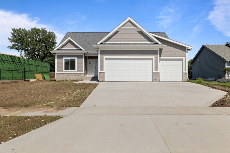 New Construction Homes and Available Homes for Sale at 1355 NW Brooks Dr in Waukee, IA