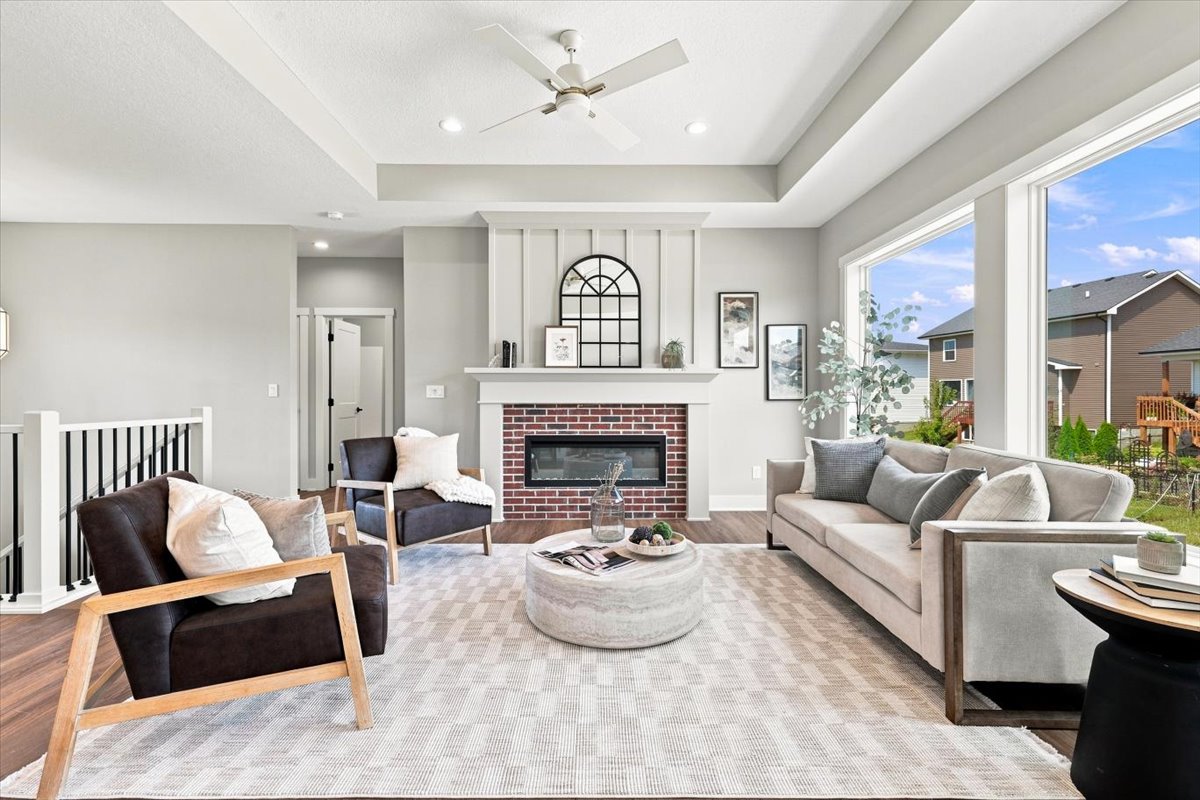 Available Homes and Move In ready home for sale at 15211 Springbrook Trl in Urbandale