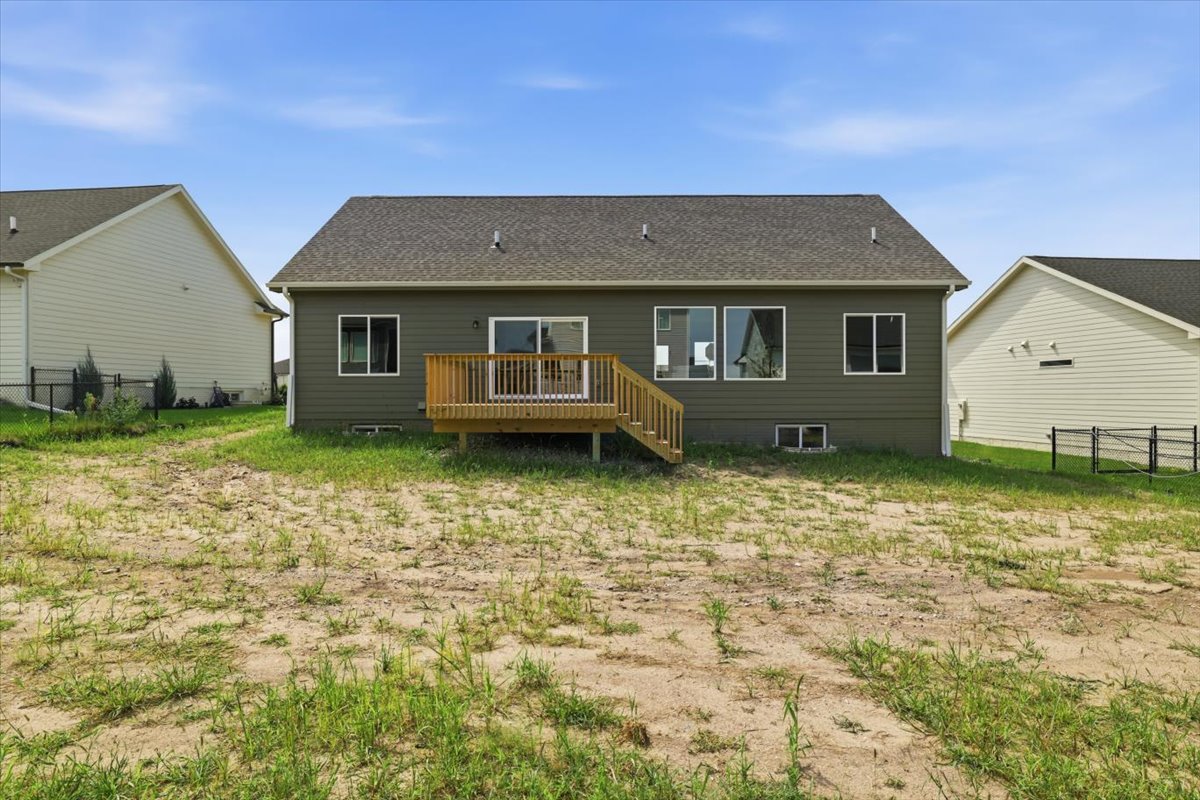 Available Homes and Move In ready home for sale at 15211 Springbrook Trl in Urbandale