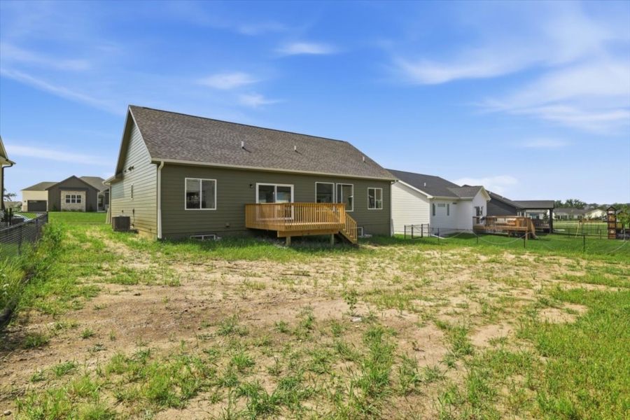 Available Homes and Move In ready home for sale at 15211 Springbrook Trl in Urbandale