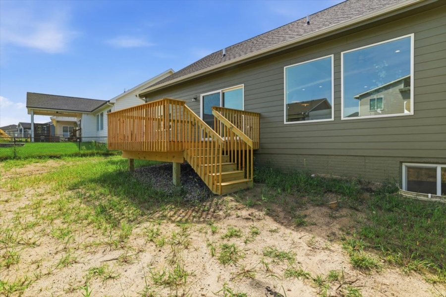 Available Homes and Move In ready home for sale at 15211 Springbrook Trl in Urbandale