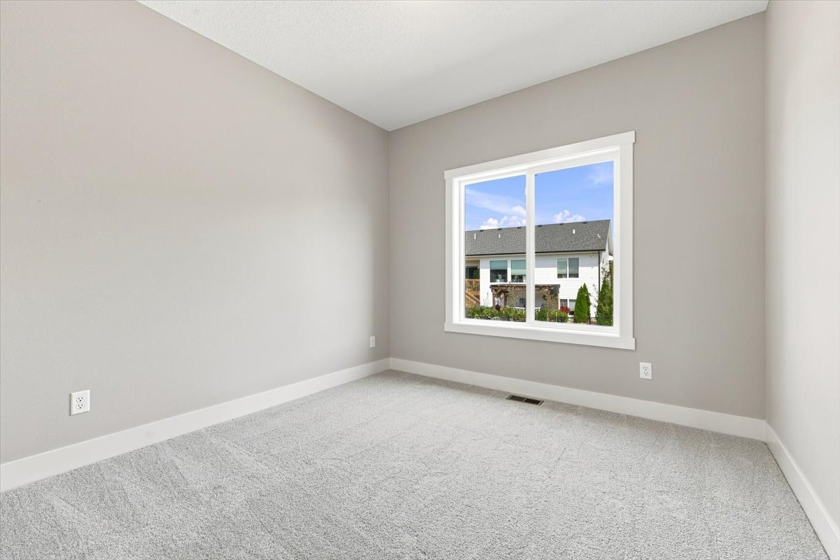 Available Homes and Move In ready home for sale at 15211 Springbrook Trl in Urbandale