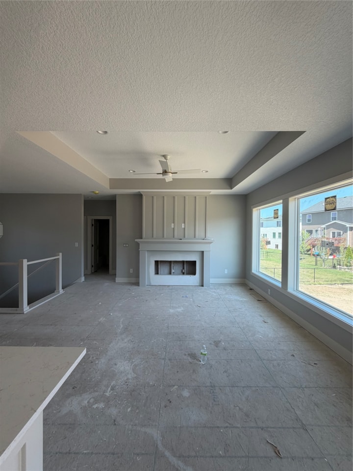 Move in Ready Homes and Available Homes for sale at 15211 Springbrook Trl in Urbandale, IA