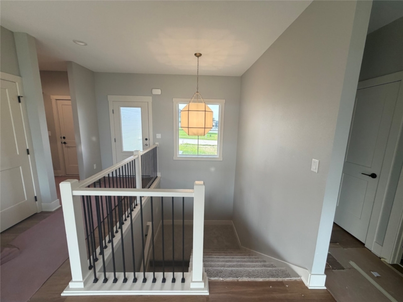 Move in Ready Homes and Available Homes for sale at 15211 Springbrook Trl in Urbandale, IA