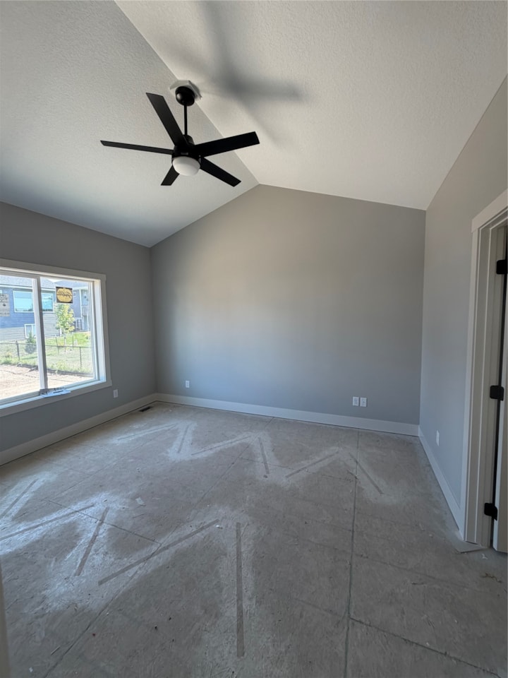 Move in Ready Homes and Available Homes for sale at 15211 Springbrook Trl in Urbandale, IA