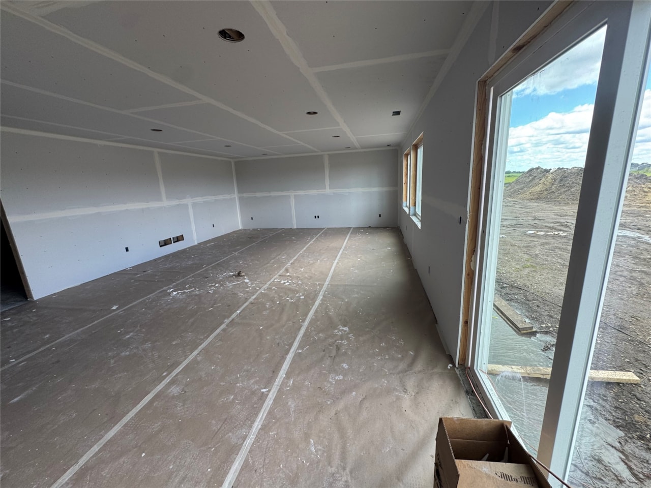 Move in Ready Homes and Available Homes for sale at 4280 3rd Ave SE in Altoona, IA