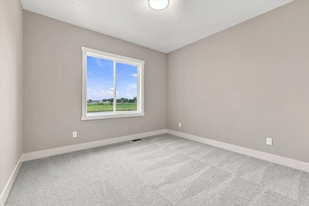 New construction homes for sale at 4280 3rd Ave SE in Altoona, IA