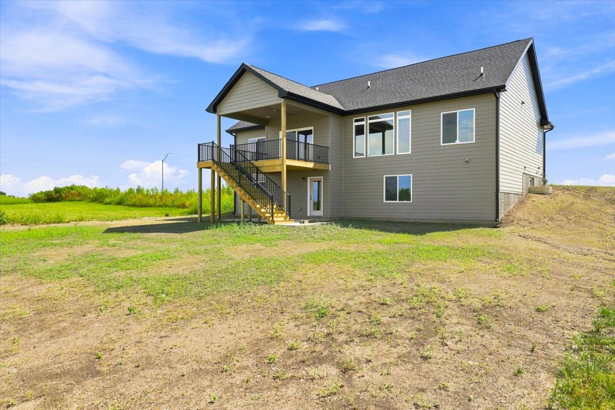 Available Homes and move in ready homes for sale at 4162 3rd Ave SE, Altoona, IA 50009