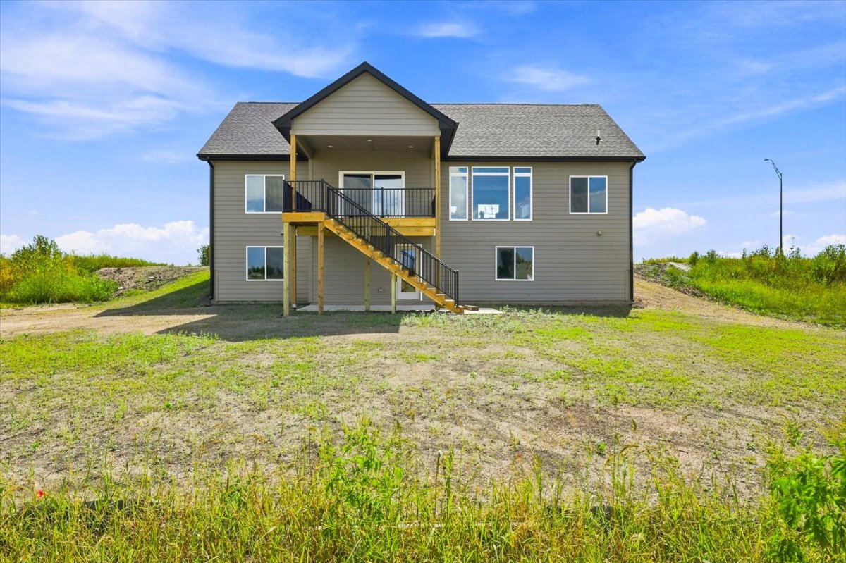 Available Homes and move in ready homes for sale at 4162 3rd Ave SE, Altoona, IA 50009